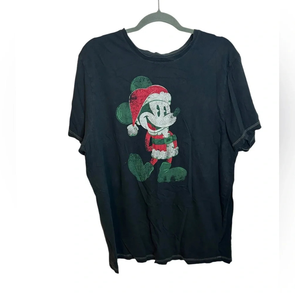 Disney Parks Santa Mickey Mens Tee